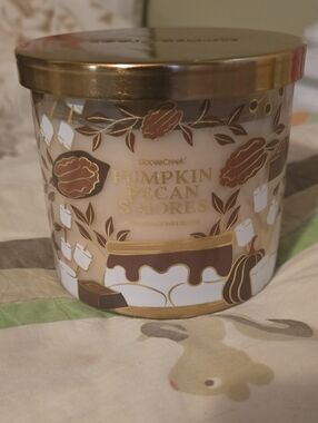 Goose Creek Pumpkin Pecan S'mores Candle